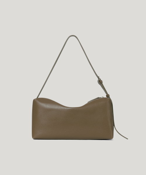 OVHEE(オヴェイ)の「ミヌショルダーバッグ Minu Shoulder Bag(ショルダーバッグ・レディース・ブラック/オリーブ/アイボリー系/カーキブラウン・FREE)」の10枚目の写真