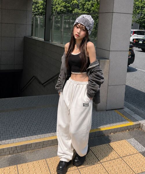 muahmuah（ムーアムーア）の「パッチポケットワイドバンディングパンツ[ホワイト]（スウェットパンツ・レディース・その他・FREE）」の19枚目の写真