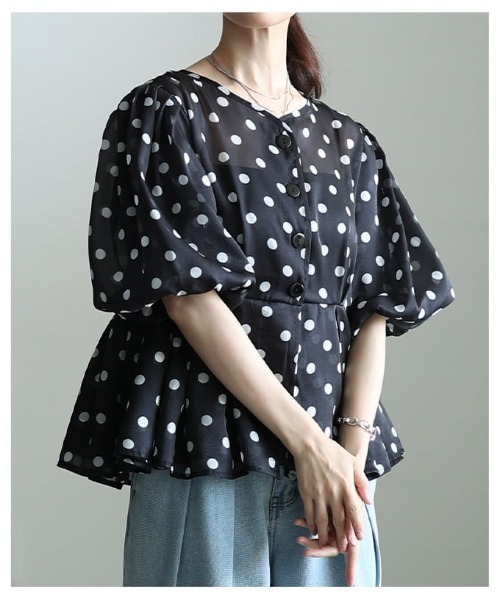 Sawa a la mode(サワアラモード)の「ドット柄シアーペプラムブラウス(シャツ/ブラウス・レディース・ブラック・FREE)」の4枚目の写真