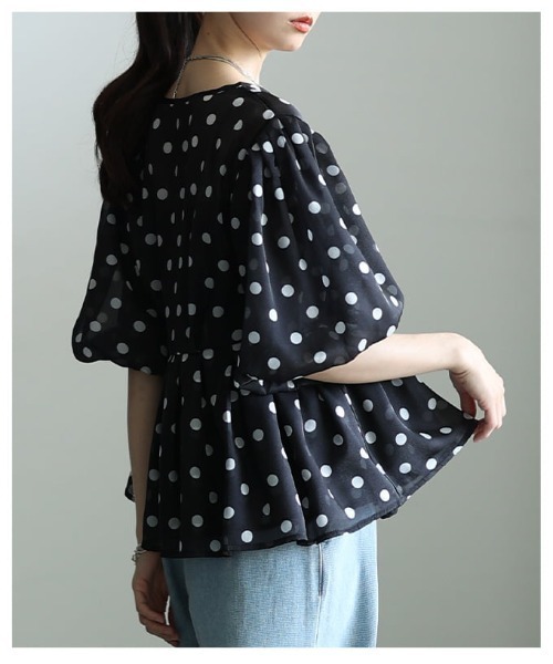 Sawa a la mode(サワアラモード)の「ドット柄シアーペプラムブラウス(シャツ/ブラウス・レディース・ブラック・FREE)」の8枚目の写真