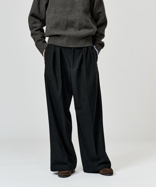 WETTEMPT（ウィテンプト）の「FLANNEL 2 TUCK SLACKS / フランネル2タックスラックス（スラックス・メンズ・ブラック/チャコールグレー・MEDIUM/LARGE/SMALL）」の5枚目の写真