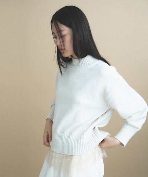 cloenc(クロエンス)の「【美フォルム】ラメハイネックニット(ニット/セーター・レディース・ブルーグリーン/ワインレッド/ボルドー/グレー系その他7/ベージュ系その他7/オフホワイト/パープル系1・02)」の1枚目の写真