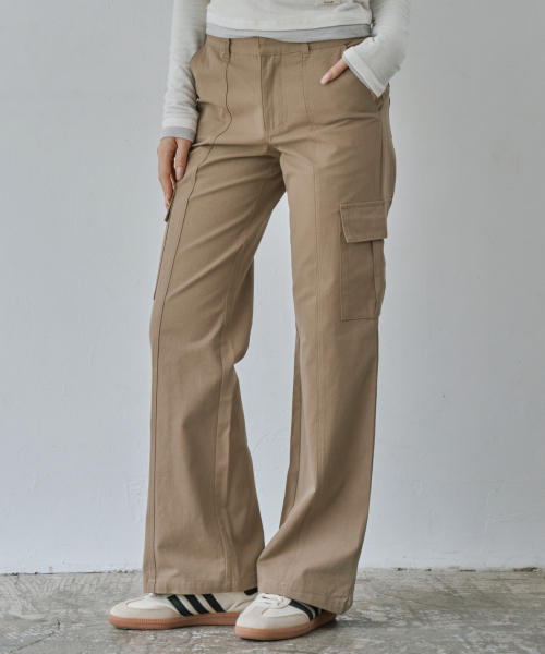 WAARFORWOMAN(ワール・フォー・ウーマン)の「W1156 切り替えストレートカーゴパンツ_ベージュ(その他パンツ・レディース・その他・SMALL/MEDIUM/LARGE)」の4枚目の写真