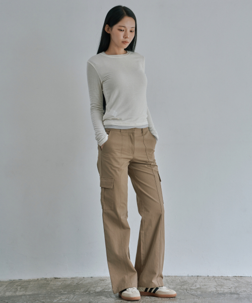 WAARFORWOMAN(ワール・フォー・ウーマン)の「W1156 切り替えストレートカーゴパンツ_ベージュ(その他パンツ・レディース・その他・SMALL/MEDIUM/LARGE)」の3枚目の写真