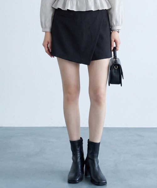 umune(ウムネ)の「細ベルトフキきれいめショートパンツ/スカパン(その他パンツ・レディース・ブラック/ベージュ・S/M)」の5枚目の写真