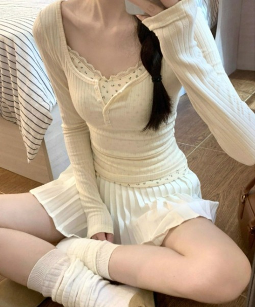 SEU(エスイーユー)の「長袖Tシャツ 花柄キャミレイヤード風 ヘンリーネック フィット感 【オフィスカジュアル】【きれいめカジュアル】 レディース韓国風 春服 秋服 冬服(Tシャツ/カットソー・レディース・ネイビー/アイボリー・フリー)」の8枚目の写真