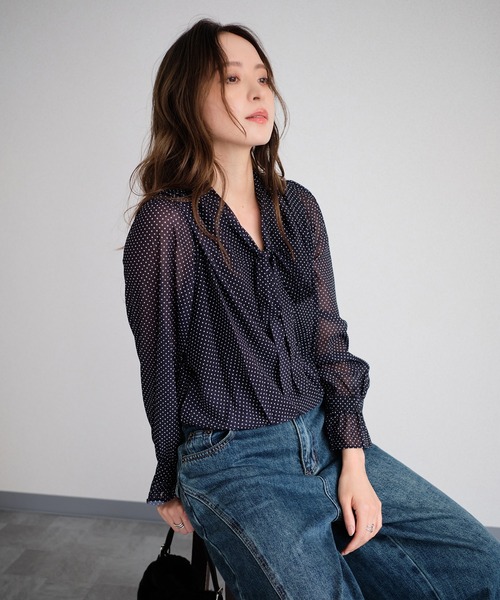 murea(ミュレア)の「ドット柄シアーボウタイカシュクールブラウス(シャツ/ブラウス・レディース・ブラウン/ブラック・FREE)」の8枚目の写真