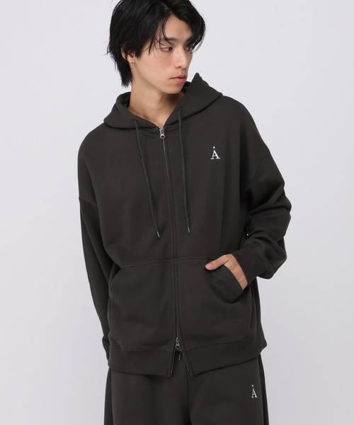 ALAND(エーランド)の「セットアップ着用可能【UNISEX】ALAND/刺繍Aロゴ裏毛パーカー(パーカー・レディース・グレー/ブラウン/ブラック・SMALL/LARGE)」の9枚目の写真