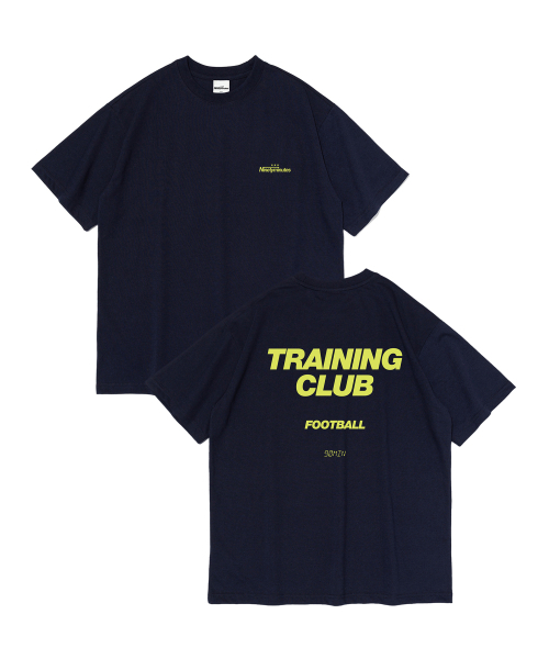 NINETYMINUTES(ナインティーミニッツ)の「トレーニング クラブ グラフィック 半袖Tシャツ(ネイビー)(Tシャツ/カットソー・メンズ・その他・SMALL/MEDIUM/LARGE/X-LARGE/2XL)」の1枚目の写真