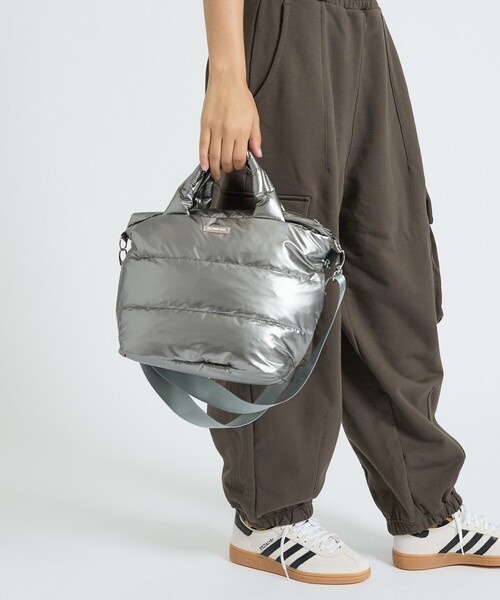 ROOTOTE(ルートート)の「【ROOTOTE / TOTE/ルートート】ルートート】FEATHER ROO 2WAY BAG / フェザールー 2WAYバッグ/ユニセックス(ショルダーバッグ・メンズ・ブラック/オフホワイト/シルバー/ブロンズ・フリー)」の3枚目の写真
