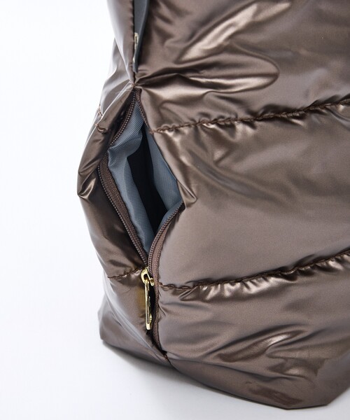 ROOTOTE(ルートート)の「【ROOTOTE / TOTE/ルートート】ルートート】FEATHER ROO 2WAY BAG / フェザールー 2WAYバッグ/ユニセックス(ショルダーバッグ・メンズ・ブラック/オフホワイト/シルバー/ブロンズ・フリー)」の11枚目の写真