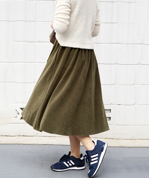 laboratory work(ラボラトリーワーク)の「スエード調前後差スカート(スカート・レディース・ピンクベージュ/キャメル/カーキ・MEDIUM)」の2枚目の写真