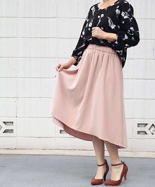 laboratory work(ラボラトリーワーク)の「スエード調前後差スカート(スカート・レディース・ピンクベージュ/キャメル/カーキ・MEDIUM)」の16枚目の写真