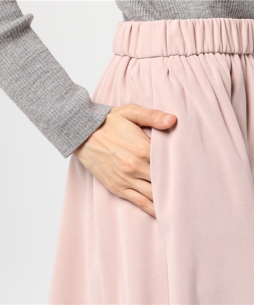 laboratory work(ラボラトリーワーク)の「スエード調前後差スカート(スカート・レディース・ピンクベージュ/キャメル/カーキ・MEDIUM)」の8枚目の写真