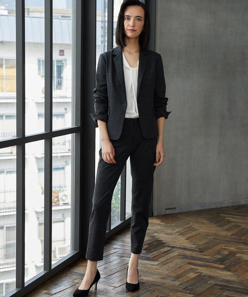 green label relaxing（グリーンレーベルリラクシング）の「[手洗い可能/ポンチ]◆CR テーパードパンツ（スラックス・レディース・ダークグレー/ブラック・34/36/44/42/40/38/46）」の5枚目の写真