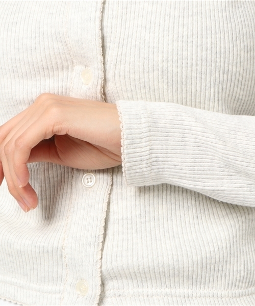 LOWRYS FARM(ローリーズファーム)の「テレコマエボタンLS 770486 (Tシャツ/カットソー・レディース・アイボリー/ネイビー/パープル/ブルー・MEDIUM/LARGE)」の9枚目の写真