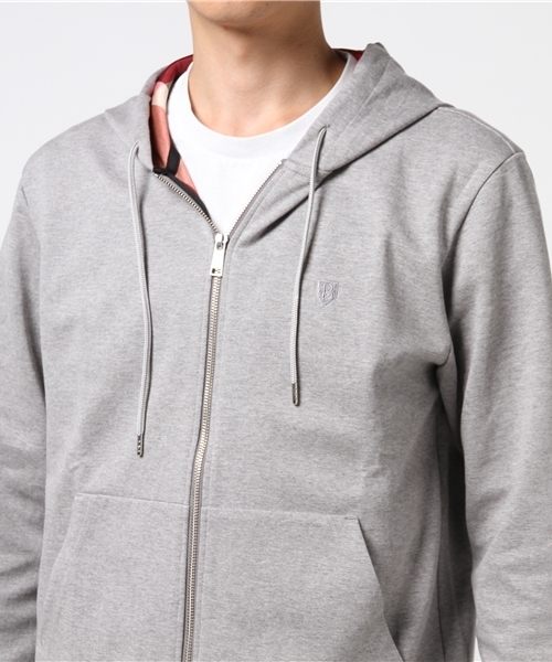 BLACK LABEL CRESTBRIDGE（ブラックレーベル・クレストブリッジ）の「クレストブリッジチェックバックプリントパーカー（Tシャツ/カットソー・メンズ・ライトグレー/ネイビー・L/M）」の6枚目の写真