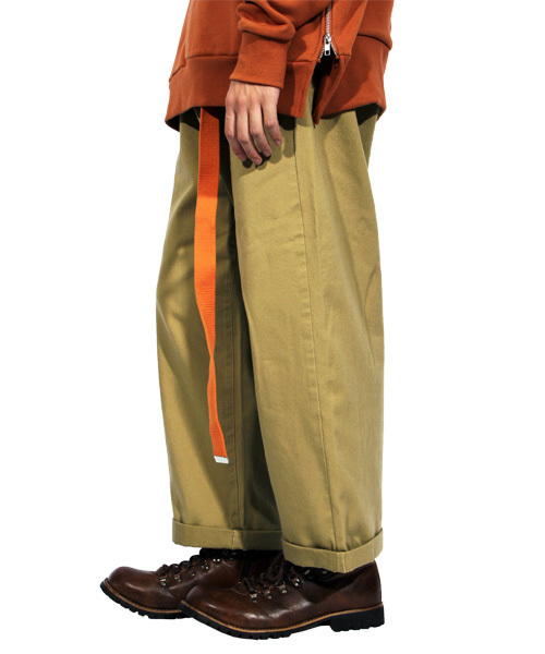 ８(eight)（エイト）の「ガチャベルト付き ワイド チノパン サルエル（チノパンツ・メンズ・ベージュ系その他/ベージュ系その他2/ブラック系その他/ブラック系その他2・MEDIUM/LARGE）」の9枚目の写真