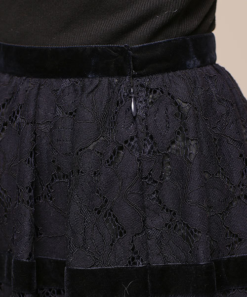 NANO universe(ナノユニバース)の「ベルベット切替レーススカート(スカート・レディース・ネイビー/カーキ・38/36)」の14枚目の写真