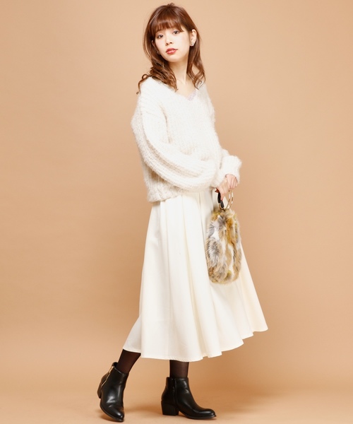 natural couture(ナチュラルクチュール)の「タックロングスカート(スカート・レディース・パープル/アイボリー/テラコッタ・FREE)」の6枚目の写真