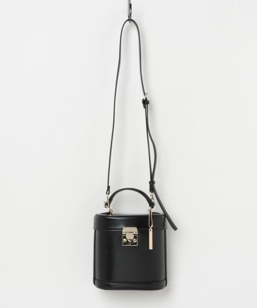 N.（N. Natural Beauty Basic）（エヌエヌナチュラルビューティーベーシック）の「【JJ 3月号掲載】レトロバケツショルダーバッグ（トートバッグ・レディース・ブラック/ベージュ系その他・ﾌﾘ-）」の6枚目の写真