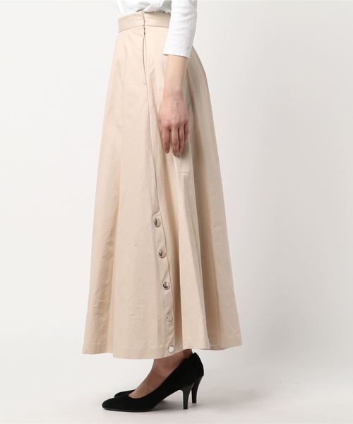 MURUA（ムルーア）の「サイドボタンフレアスカート（スカート・レディース・ベージュ/カーキ・2/1）」の3枚目の写真