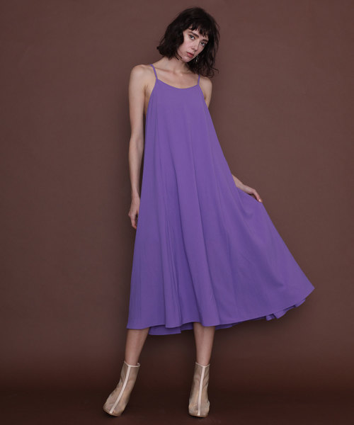 UNITED TOKYO（ユナイテッドトウキョウ）の「バックオープンキャミワンピース（ワンピース・レディース・ブラック/パープル/レッド・1）」の6枚目の写真