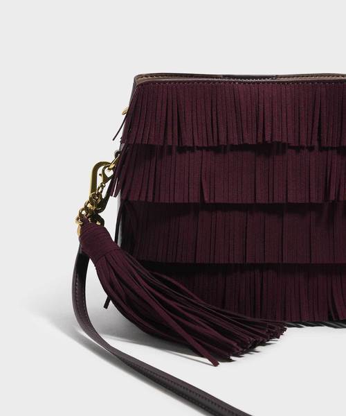 CHARLES & KEITH(チャールズ & キース)の「フリンジディテールバケツバッグ / FRINGE DETAIL BUCKET BAG(ショルダーバッグ・レディース・マスタード/ピンク系その他/プラム/ダークグリーン・S)」の8枚目の写真