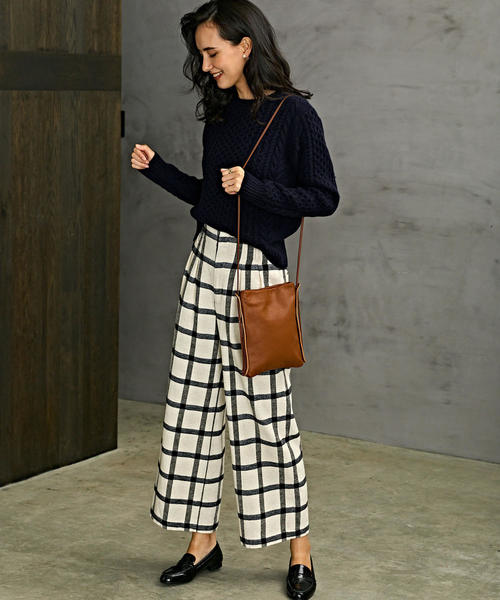 green label relaxing（グリーンレーベルリラクシング）の「SC ハミルトン アラン クルーネック ニット ◆（ニット/セーター・レディース・ライトグレー/ネイビー/オフホワイト/ピンク/イエロー/ライラック・40/38）」の16枚目の写真