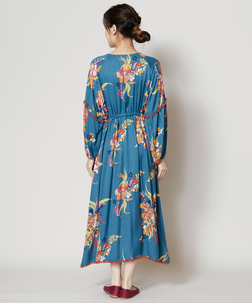 チャイハネ（チャイハネ）の「【チャイハネ】ボタニカルフラワーワンピース（ワンピース・レディース・ブラック/オレンジ/ターコイズブルー・FREE）」の5枚目の写真