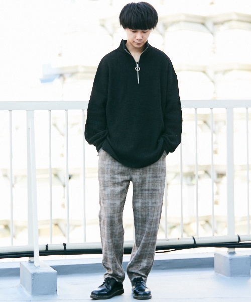 kutir（クティール）の「ワッフルニットハーフジップビッグトップス（ニット/セーター・メンズ・ホワイト/ブラック/ダークブラウン/ベージュ・MEDIUM/LARGE）」の9枚目の写真