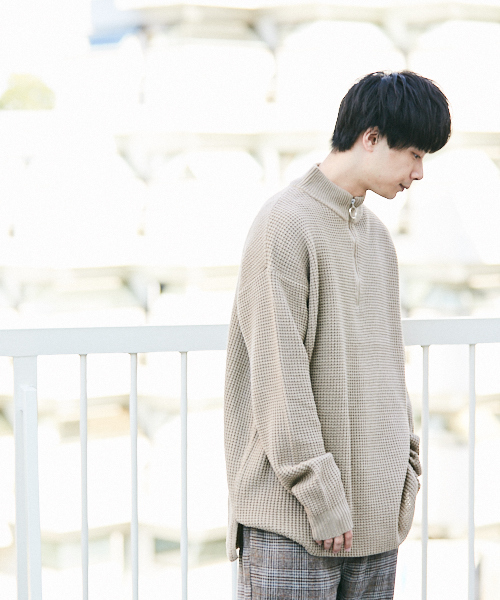 kutir（クティール）の「ワッフルニットハーフジップビッグトップス（ニット/セーター・メンズ・ホワイト/ブラック/ダークブラウン/ベージュ・MEDIUM/LARGE）」の17枚目の写真