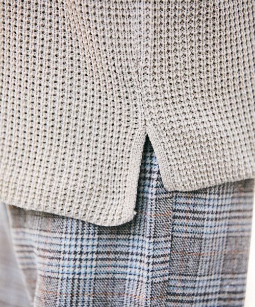 kutir（クティール）の「ワッフルニットハーフジップビッグトップス（ニット/セーター・メンズ・ホワイト/ブラック/ダークブラウン/ベージュ・MEDIUM/LARGE）」の19枚目の写真