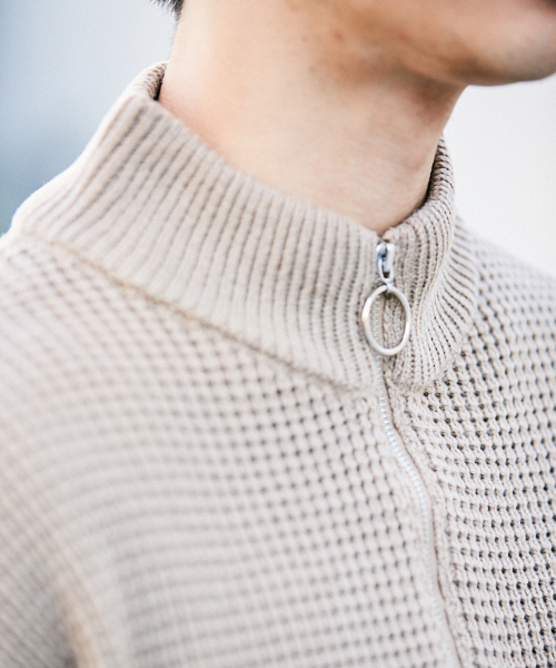 kutir（クティール）の「ワッフルニットハーフジップビッグトップス（ニット/セーター・メンズ・ホワイト/ブラック/ダークブラウン/ベージュ・MEDIUM/LARGE）」の11枚目の写真