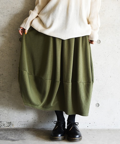 and it_(アンドイット)の「あったか裏起毛ふんわりバルーンスカート(スカート・レディース・ブラック/ネイビー/モカ/杢グレー/キャメル/マスタード/ワイン/カーキ/チャコールグレー/ブラウン・M/L/M-Long/L-Long)」の6枚目の写真