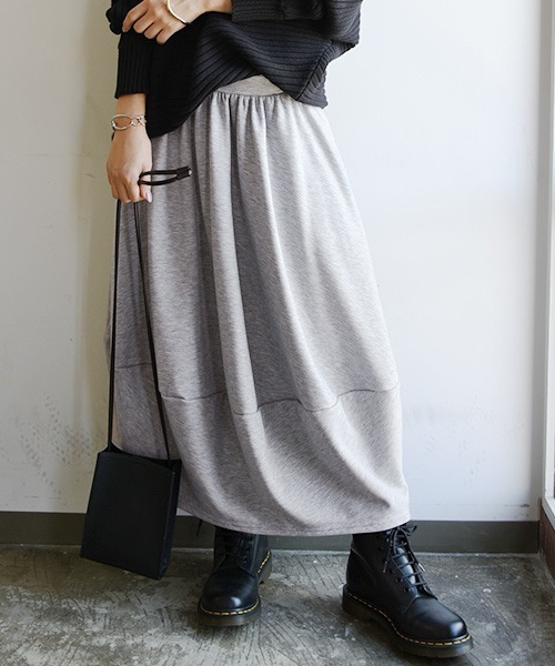 and it_(アンドイット)の「あったか裏起毛ふんわりバルーンスカート(スカート・レディース・ブラック/ネイビー/モカ/杢グレー/キャメル/マスタード/ワイン/カーキ/チャコールグレー/ブラウン・M/L/M-Long/L-Long)」の18枚目の写真