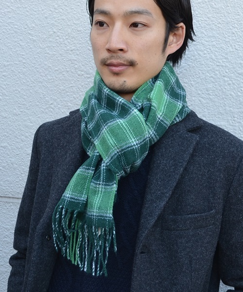 SHIPS JET BLUE(シップスジェットブルー)の「JHON SCOTT:JB ラムマフラー(マフラー・メンズ・レッド/ライトグリーン/ネイビー/ダークブルー/ブラック/オレンジ/オリーブ/パープル・ONE SIZE)」の4枚目の写真