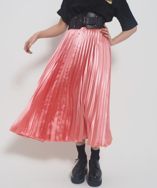 Narcissus(ナルシス)の「【cheap!!by vaNite】サテンプリーツスカート(スカート・レディース・ブラック/パープル/ピンク/シルバー/グリーン・FREE)」の1枚目の写真