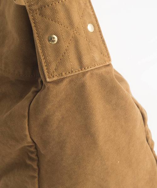 Butler Verner Sails(バトラーヴァーナーセイルス)の「反応染ポストマンショルダー(ショルダーバッグ・メンズ・ネイビー/ブルー系その他/キャメル・FREE)」の18枚目の写真