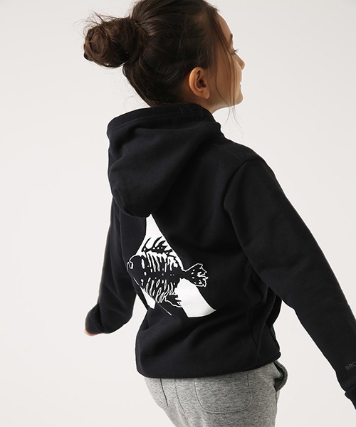 AZUL by moussy（アズールバイマウジー）の「BRONZE AGE RIB HOODIE（パーカー・キッズ・ブラック/ホワイト・110/130/120）」の6枚目の写真