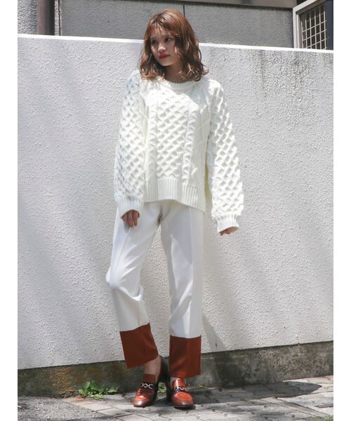 dazzlin(ダズリン)の「ケーブルカジュアルニットップス(ニット/セーター・レディース・オフホワイト/ブラック・FREE)」の9枚目の写真