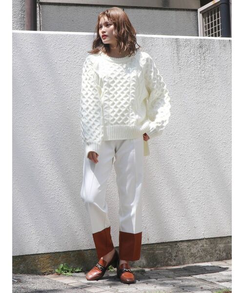 dazzlin(ダズリン)の「ケーブルカジュアルニットップス(ニット/セーター・レディース・オフホワイト/ブラック・FREE)」の10枚目の写真