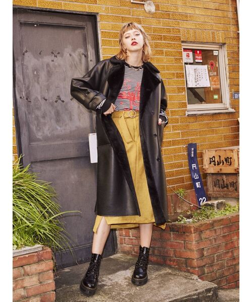 jouetie（ジュエティ）の「エコムートンリバーシブルトレンチコート（ムートンコート・レディース・ブラック/ブラウン/カーキ/ラベンダー/キャメル・MEDIUM）」の15枚目の写真