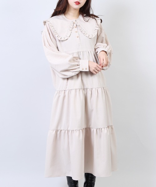 WC（ダブル シー）の「WC/ビックカラーティアードロングスリーブワンピース（ワンピース・レディース・ブラック/ブラック系その他/ベージュ系その他・FREE）」の3枚目の写真