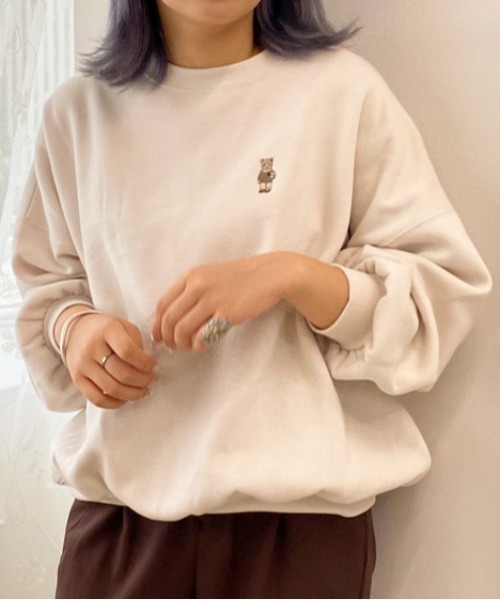 apres jour(アプレジュール)の「アソート袖ボリュームスウェット【ZOZOTOWN限定アイテム】(Tシャツ/カットソー・レディース・ブラック/ダークブラウン/ボルドー/ホワイト系その他/ライトベージュ/アイボリー/モカ/ベージュ系その他/クリーム/ブラック系その他/グレイッシュベージュ/その他/ラベンダー/ダークブルー/ブラック系その他2/ホワイト系その他2・フリー/X-LARGE)」の3枚目の写真