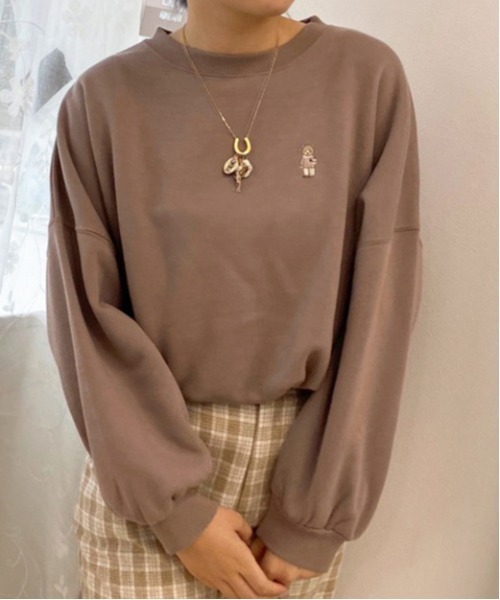 apres jour(アプレジュール)の「アソート袖ボリュームスウェット【ZOZOTOWN限定アイテム】(Tシャツ/カットソー・レディース・ブラック/ダークブラウン/ボルドー/ホワイト系その他/ライトベージュ/アイボリー/モカ/ベージュ系その他/クリーム/ブラック系その他/グレイッシュベージュ/その他/ラベンダー/ダークブルー/ブラック系その他2/ホワイト系その他2・フリー/X-LARGE)」の9枚目の写真