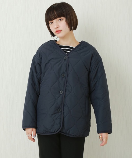 n'ee-ne(ネーネ)の「リバーシブル ボア×キルティングブルゾン(ブルゾン・レディース・ブラック/カーキ/ベージュ/ネイビー・L/M)」の6枚目の写真