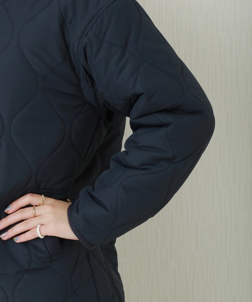 n'ee-ne(ネーネ)の「リバーシブル ボア×キルティングブルゾン(ブルゾン・レディース・ブラック/カーキ/ベージュ/ネイビー・L/M)」の17枚目の写真