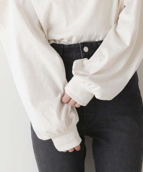 Chico（チコ）の「オープンショルダールーズロンT（Tシャツ/カットソー・レディース・アイボリー/ブラック/チャコール/ライトベージュ・FREE）」の10枚目の写真