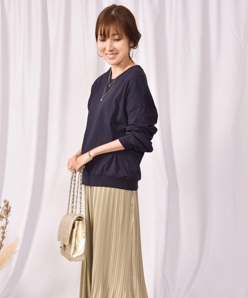 LEAD(リード)の「綿コットン100%シンプル長袖カットソートップス TOPS(Tシャツ/カットソー・レディース・ブラック/ネイビー/オフホワイト/カーキ/キャメル/ライトアッシュグレー・FREE)」の12枚目の写真